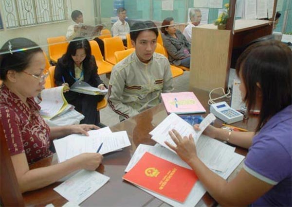 Cha mẹ cho con đất có cần chữ ký của những người con khác không?